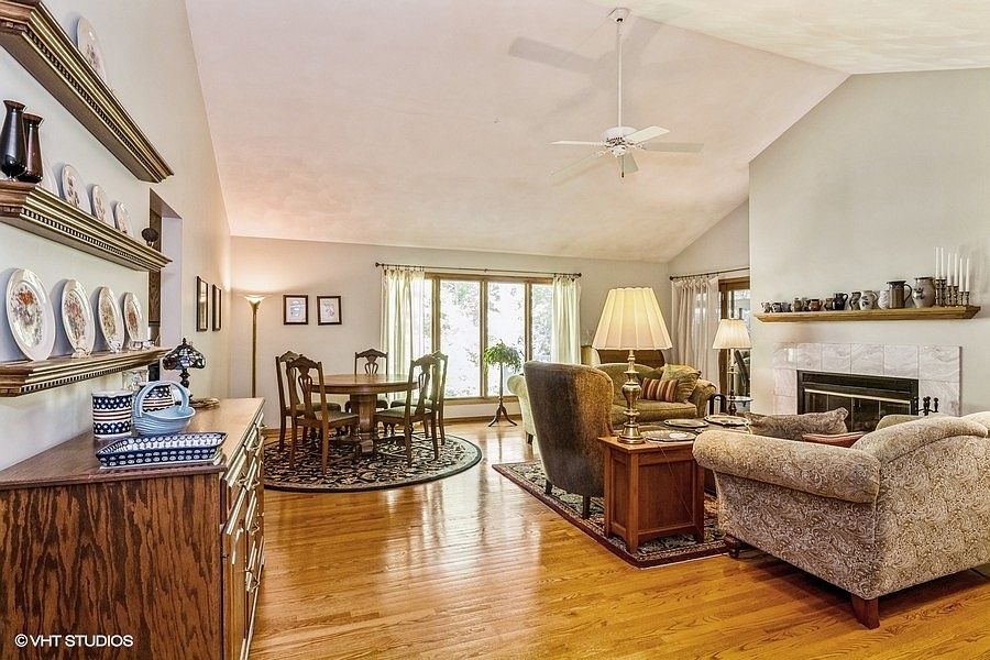 315 Holdridge Ave, Winthrop Harbor, IL 60096 Zillow