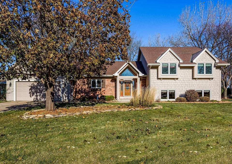 1st image of 2749 Jade Cir E