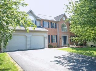 15 Illinois Ave, Sinking Spring, PA 19608