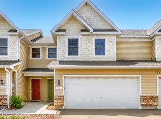 4903 Hamlet Ave N, Oakdale, MN 55128