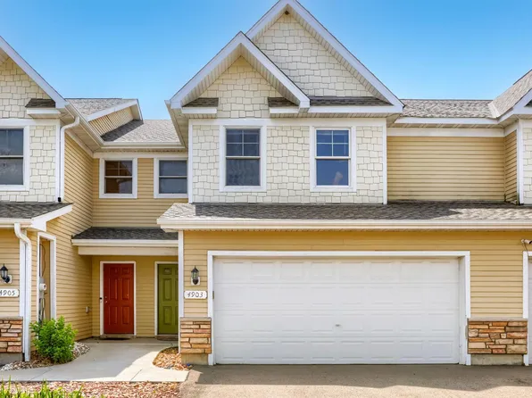 4903 Hamlet Ave N, Oakdale, MN 55128
