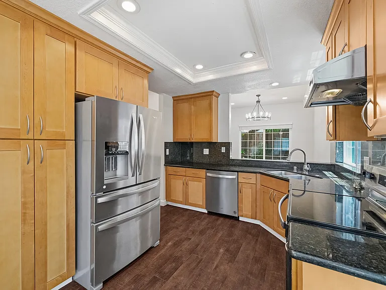 1286 Crestpoint Dr — Photo 19