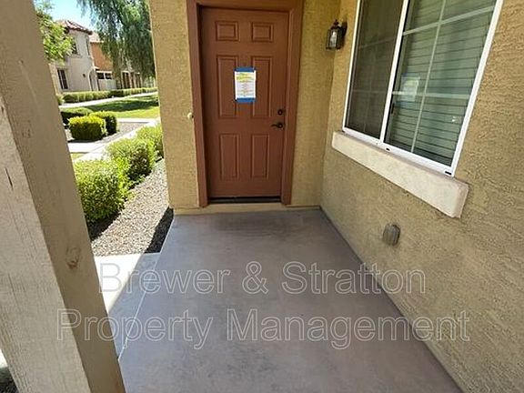 3rd image of 3838 E Leslie Dr