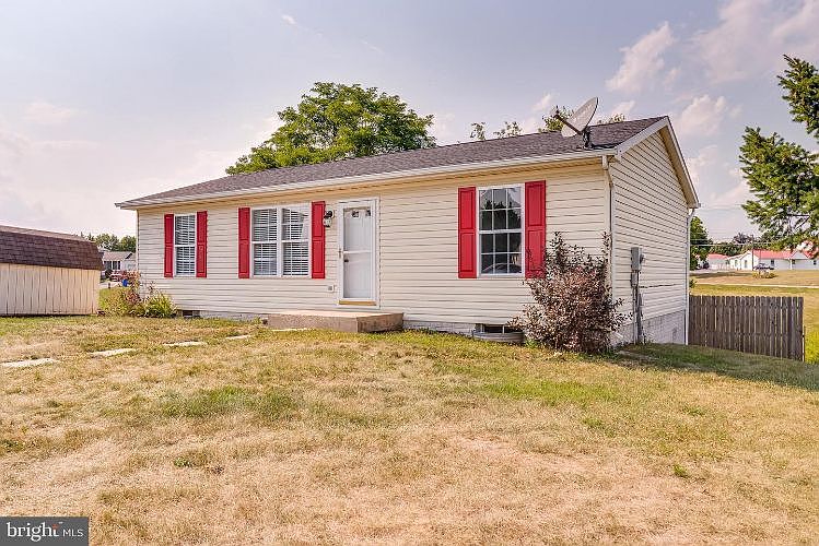 1st image of 80 Crestview Dr