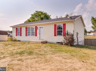 80 Crestview Dr, Martinsburg, WV