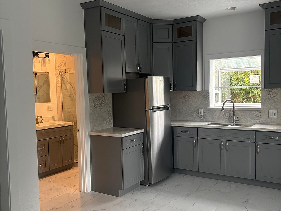 2nd image of 1372 Park Pleasant Cir #2