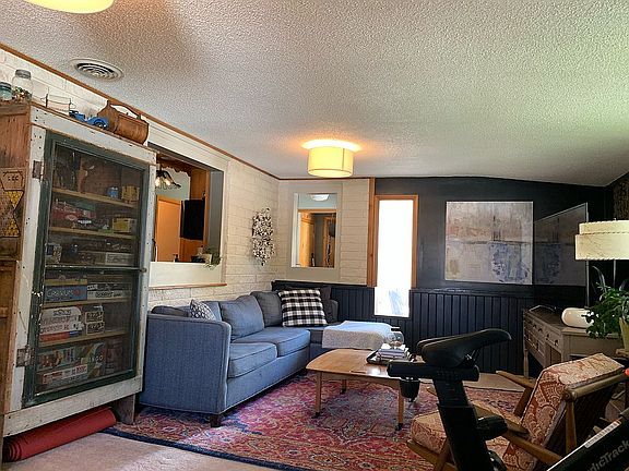 5th image of 1016 E H St