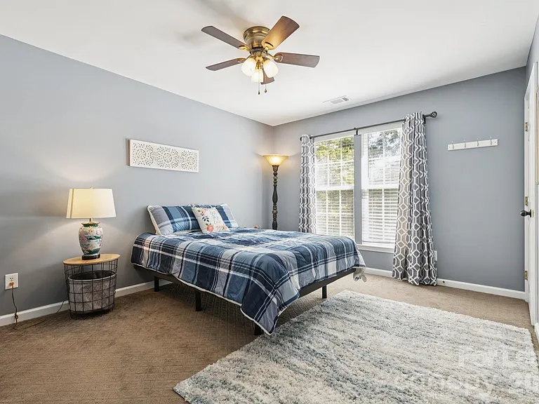 6037 Queens Walk Ct — Photo 28