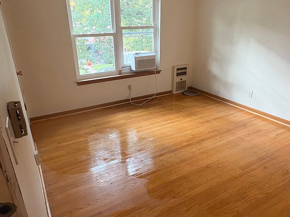 1st image of 1709 25th St #4