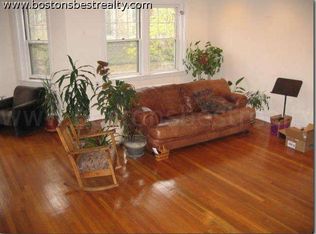 20 Dean Rd APT 3, Brookline, MA 02445