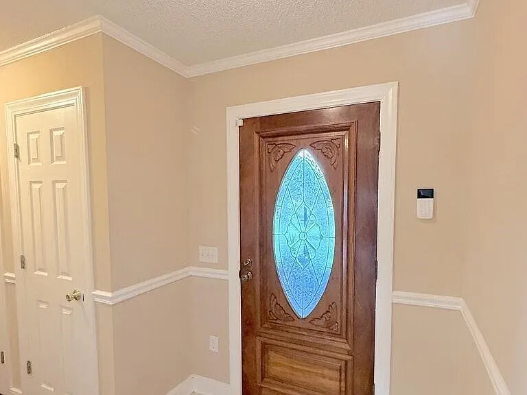 105 Emily Dr #B — Photo 2