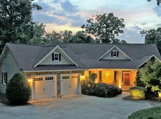 127 Crest Pointe Dr, Seneca, SC 29672