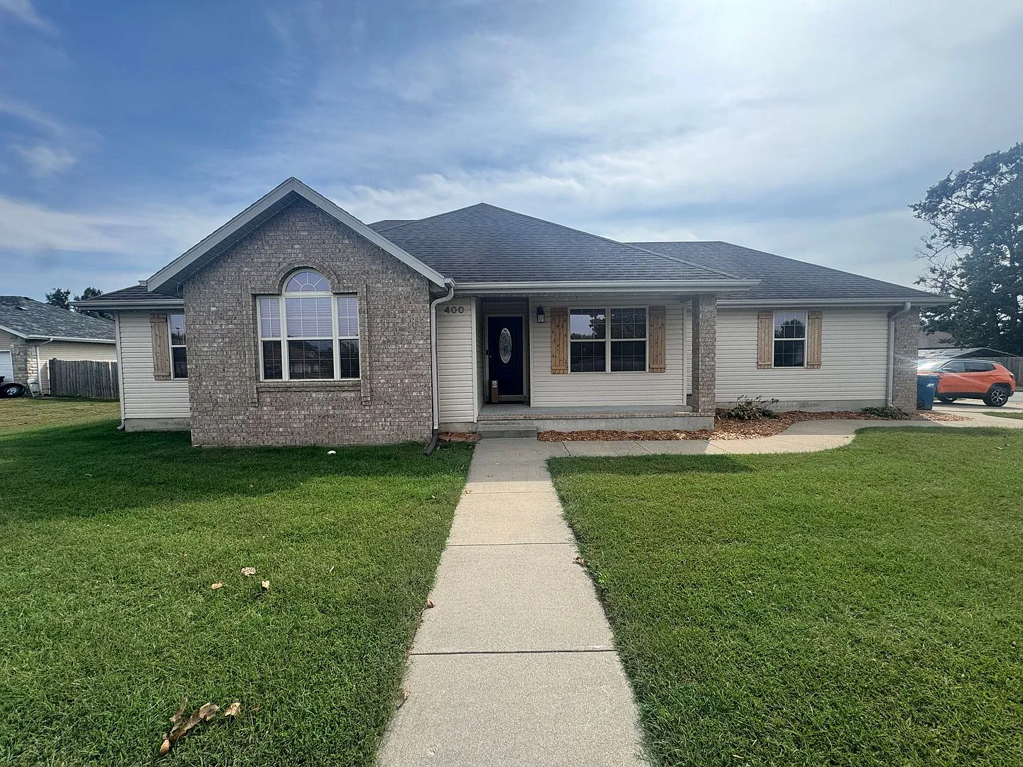 3 Bedroom Home Strafford, Missouri — Photo 1