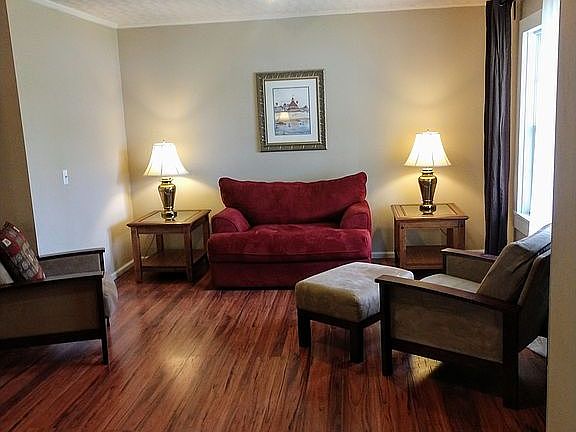 2nd image of 106 Scott Dr