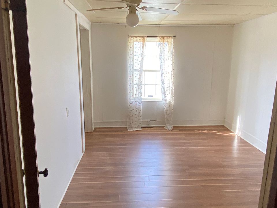 1st image of 185 Coplin Ave