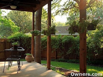 Rear patio area