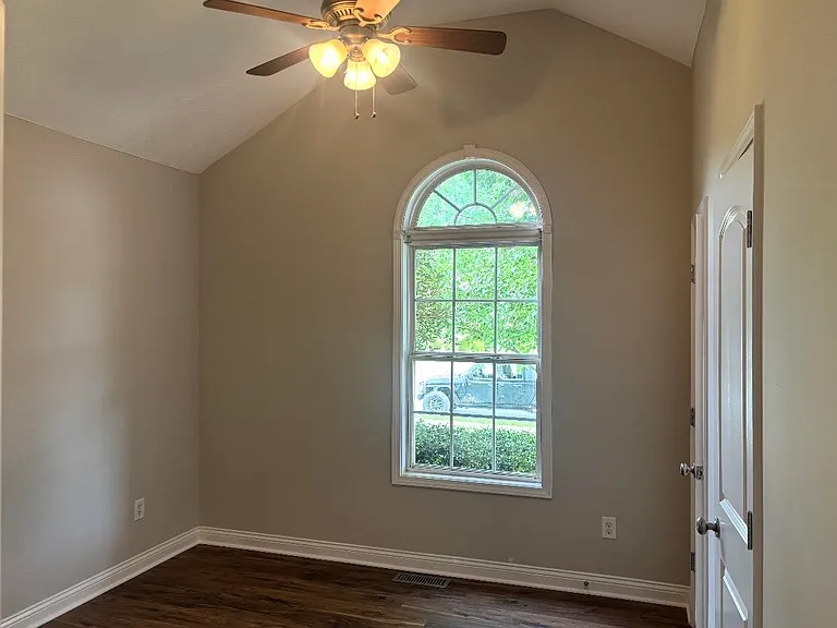 3353 Fair Oaks Cir — Photo 19