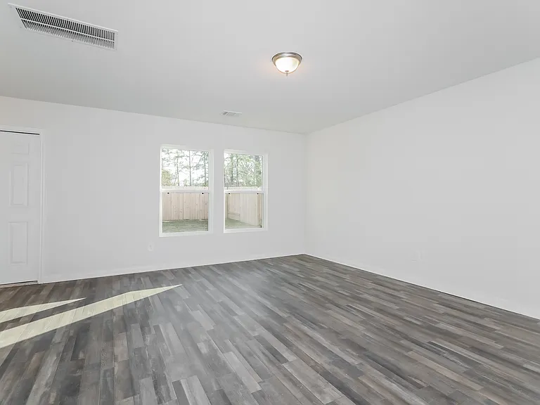 15763 Del Norte Dr — Photo 3