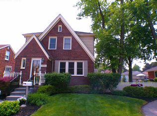 15553 McLain Ave, Allen Park, MI 48101