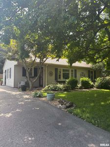 206 S Grand Ave, Jacksonville, IL, 62650