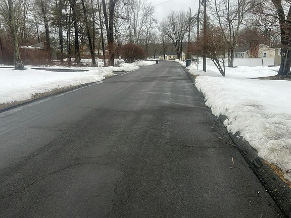 4th image of 34 N Pleasant Rise