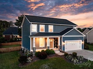 30 Whitman Ct, Taylorsville, NC 28681