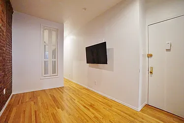 Rented by Best Apartments North Inc