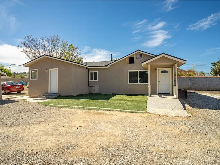 4330 Pacific Ave — Photo 6