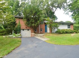 9401 Forestview Rd, Evanston, IL 60203