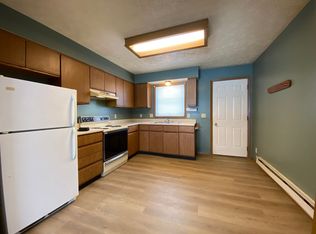 208 S Spring St APT B, Wakarusa, IN 46573