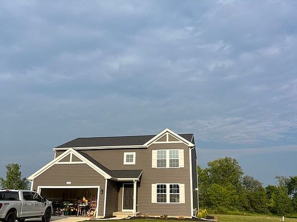102 Forest Way