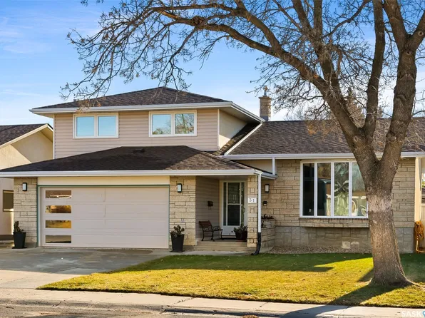 31 Rink Avenue, Regina, SK S4R 6L7