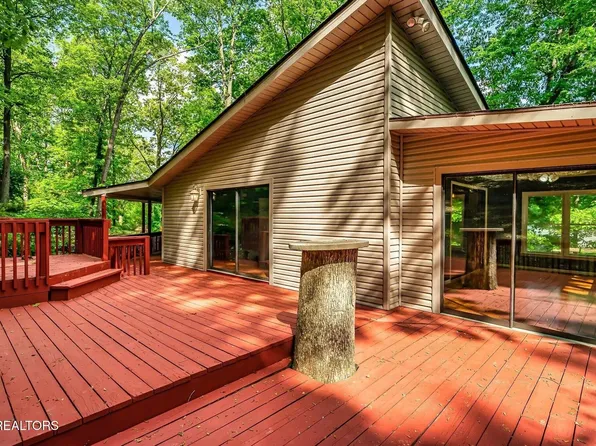 198 Hickory Nut Dr, Clinton, TN 37716