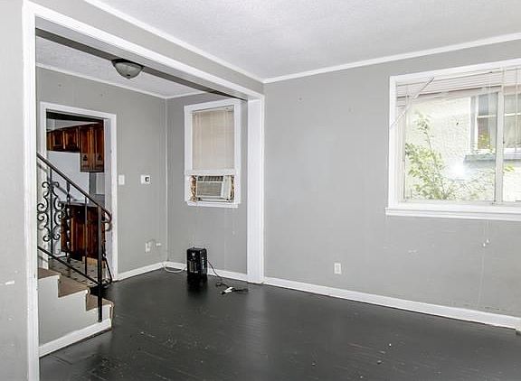 2nd image of 6736 Bellefontaine Ave