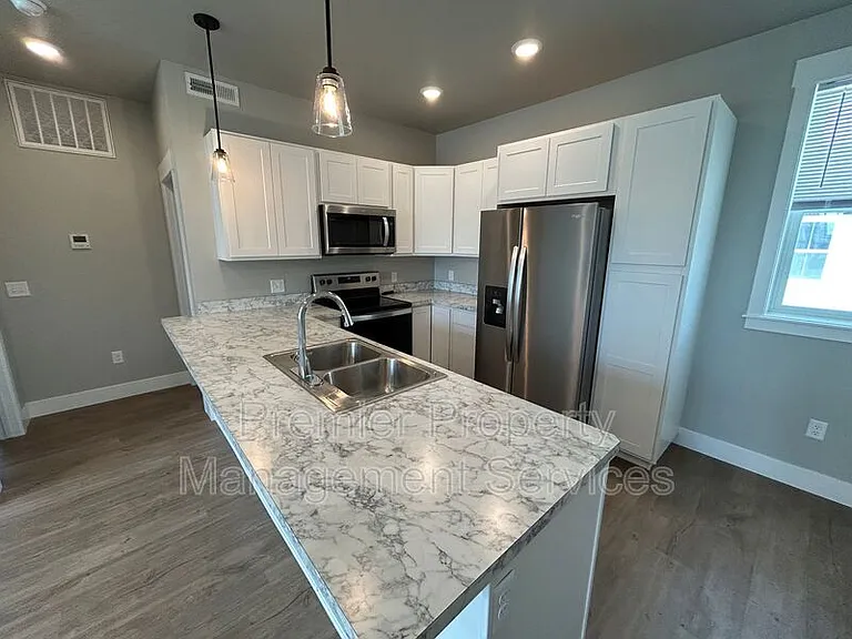 6041 Elysian Rd #202 — Photo 2