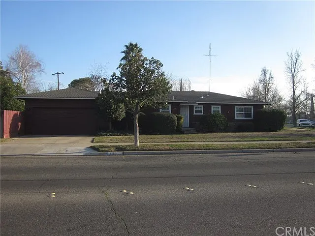 430 Brookdale Dr photo 1