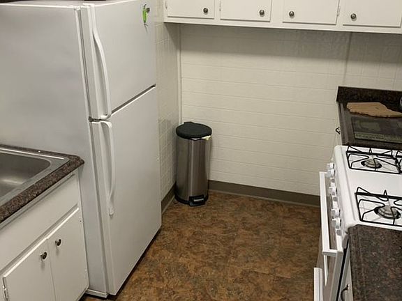 2nd image of 12231 Clifton Blvd APT 8
