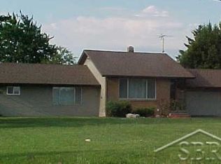 3129 Pierce Rd, Saginaw, MI 48604