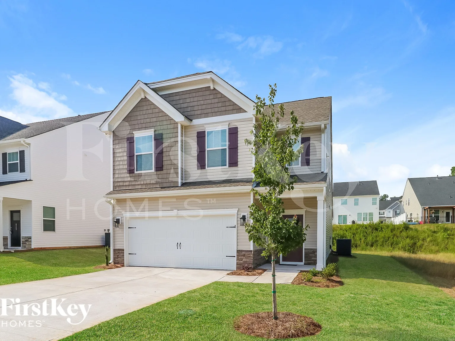 4 bed, 3.5 bath, 2376 sqft, $2,115 — Photo 3