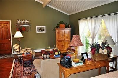 4th image of 3377 Forest Hills Dr