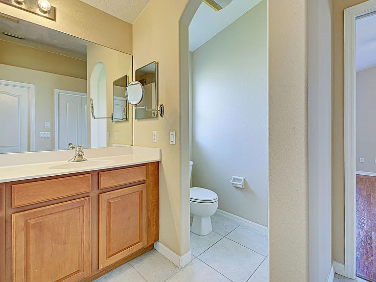 2134 Boxwood St — Photo 36