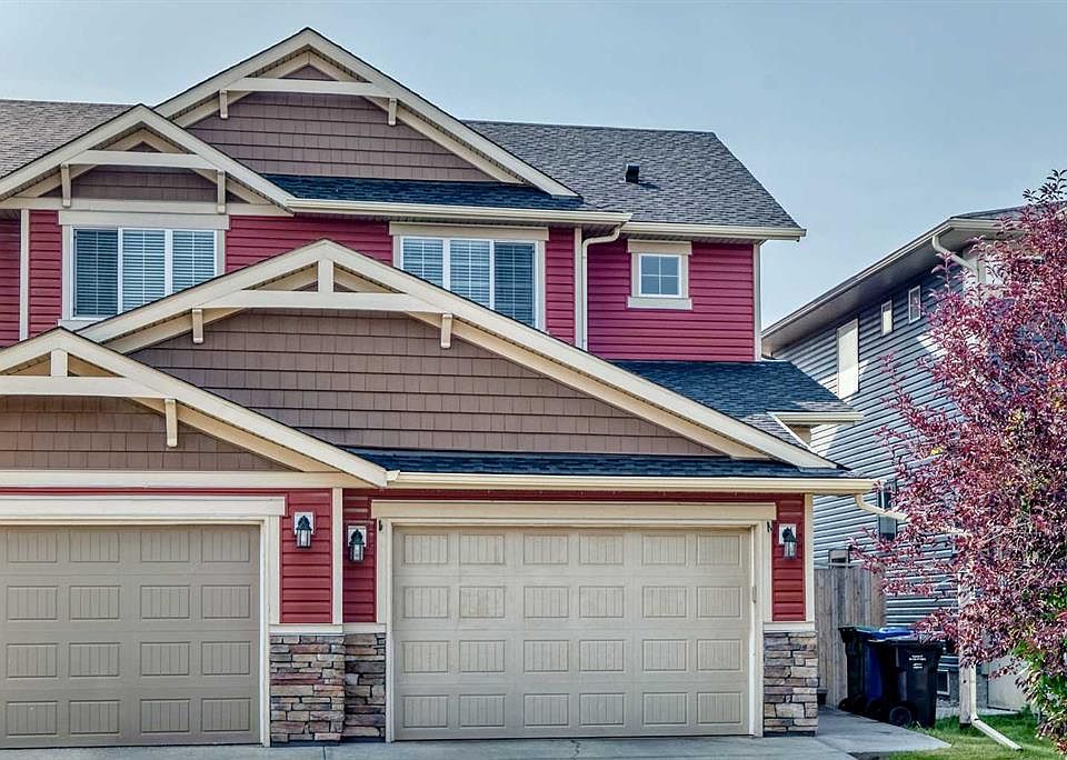 1st image of 98 Saddlelake Ter NE