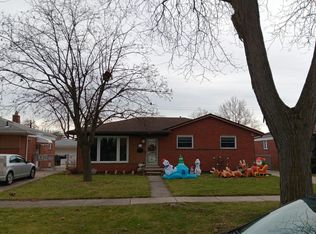 1741 Grange Rd, Trenton, MI 48183