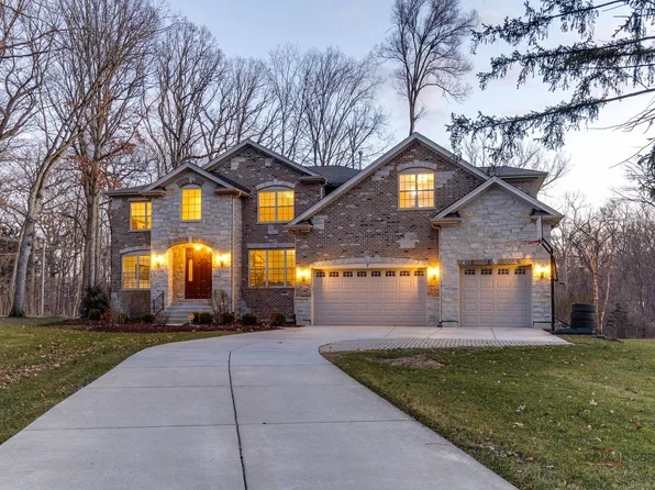 7 Thornfields Ln, Lincolnshire, IL 60069