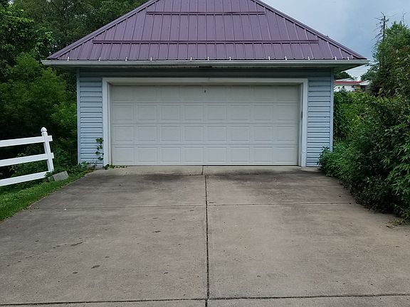 Garage-Front View