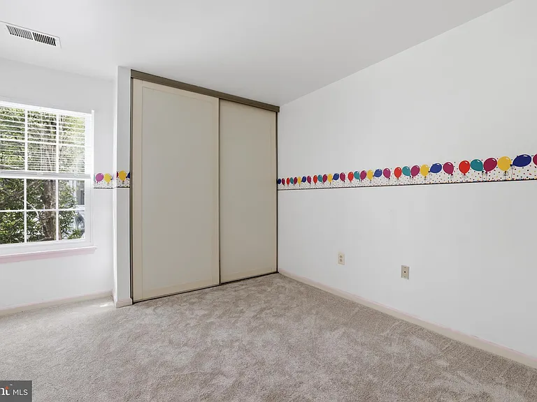 2844 Yarling Ct — Photo 23