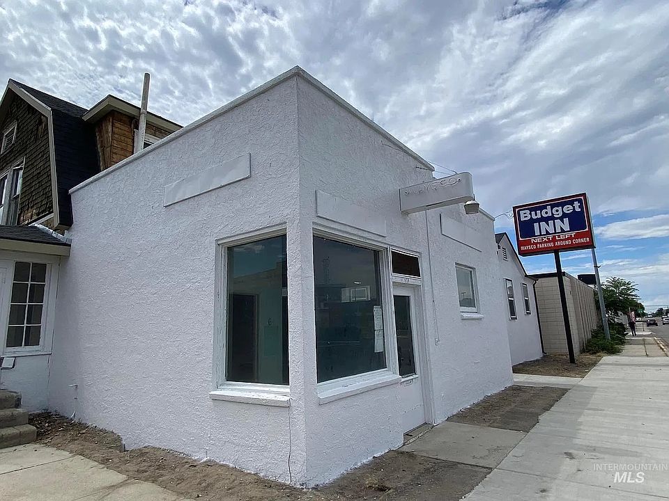 2nd image of 911 2nd St S #7