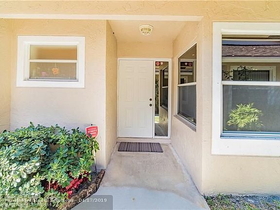 5th image of 1113 W Lakes Dr #1113