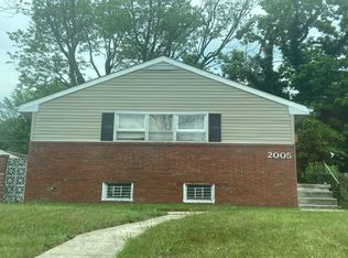 2005 Royal Garden Dr, Gwynn Oak, MD 21207
