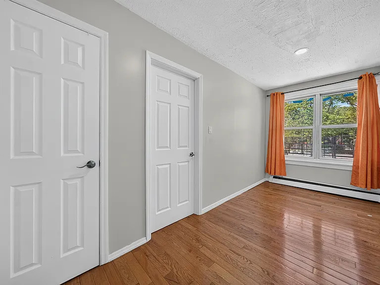 1510 Beach 12th St #2 — Photo 18
